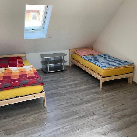 Haus Dambacher - Arbeiter-Monteurzimmer Nuertingen Exterior foto
